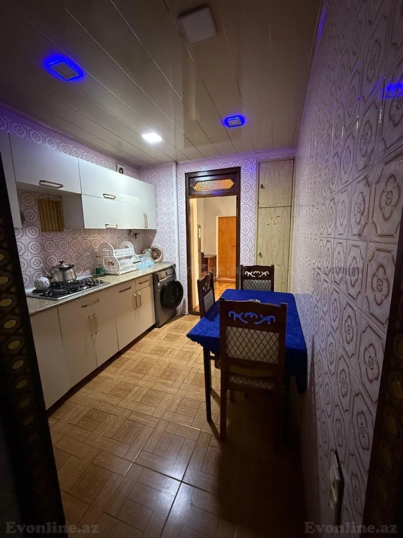 Kirayə verilir 4 otaqlı Mənzil Köhnə tikili 110 m² Nəriman Nərimanov m. - şəkil 14