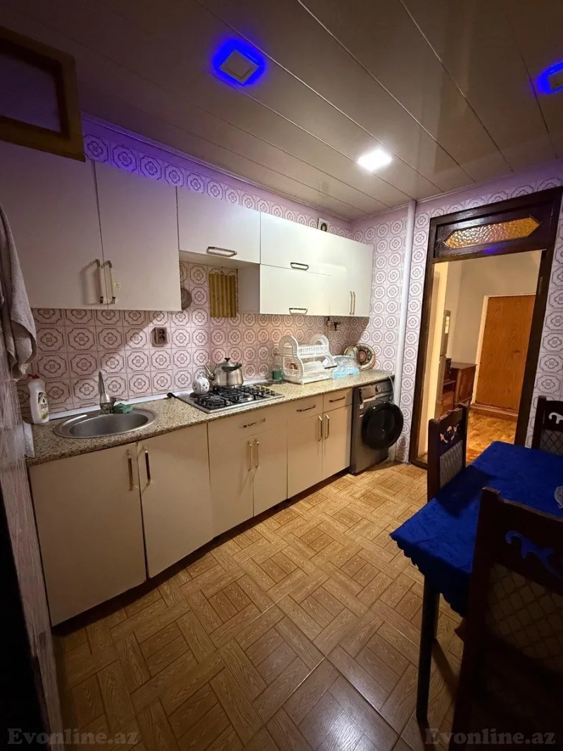 Kirayə verilir 4 otaqlı Mənzil Köhnə tikili 110 m² Nəriman Nərimanov m. - şəkil 15