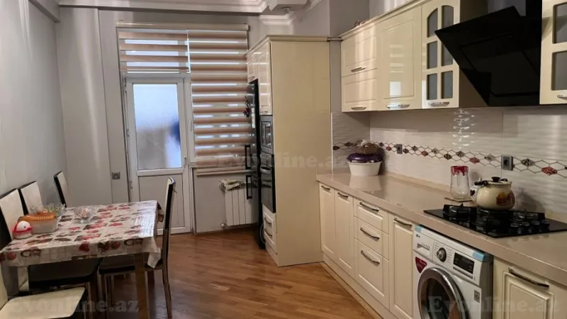 Satılır 4 otaqlı Mənzil Yeni tikili 153 m² İnşaatçılar m. - şəkil 9