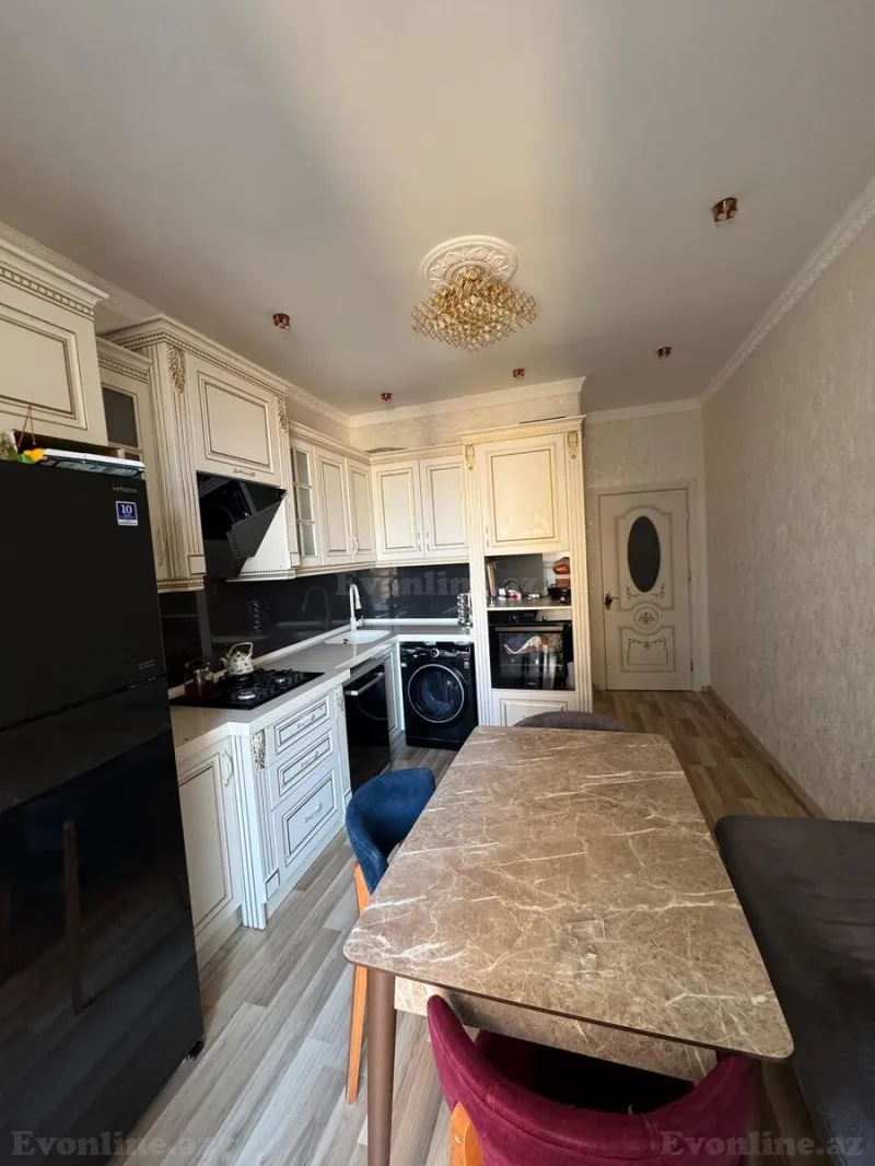 Satılır 2 otaqlı Mənzil Yeni tikili 100 m² 8 Noyabr m. - şəkil 5