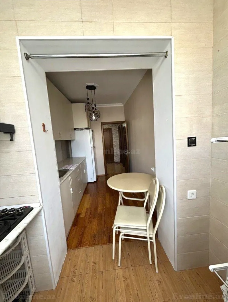 Satılır 2 otaqlı Mənzil Köhnə tikili 65 m² Xalqlar Dostluğu m. - şəkil 5