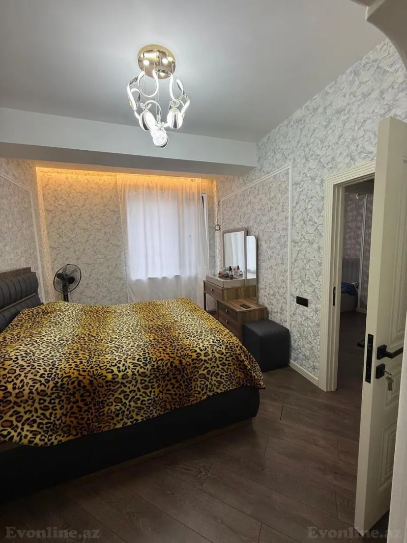 Satılır 4 otaqlı Mənzil Yeni tikili 100 m² Binəqədi r. - şəkil 4