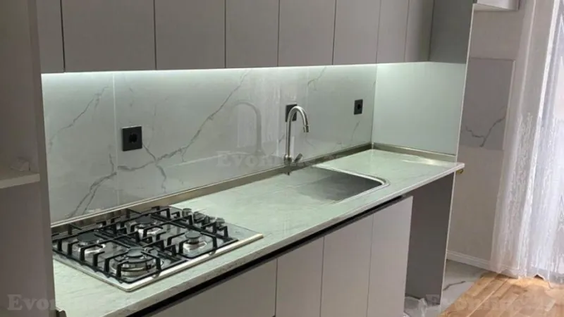 Satılır 1 otaqlı Mənzil Yeni tikili 46 m² Qara Qarayev m. - şəkil 3