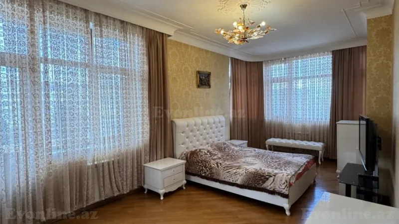 Satılır 4 otaqlı Mənzil Yeni tikili 166.6 m² 8-ci mikrorayon