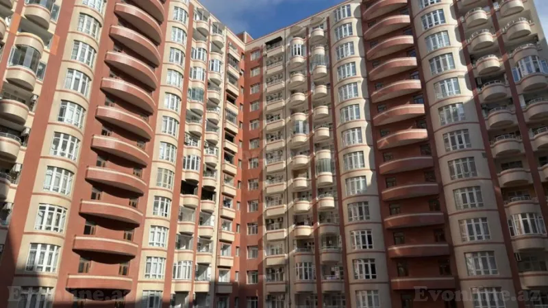 Satılır 3 otaqlı Mənzil Yeni tikili 142 m² Səbail r. - şəkil 2