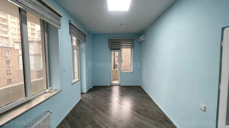 Kirayə verilir Ofis 230 m² İnşaatçılar m. - şəkil 10