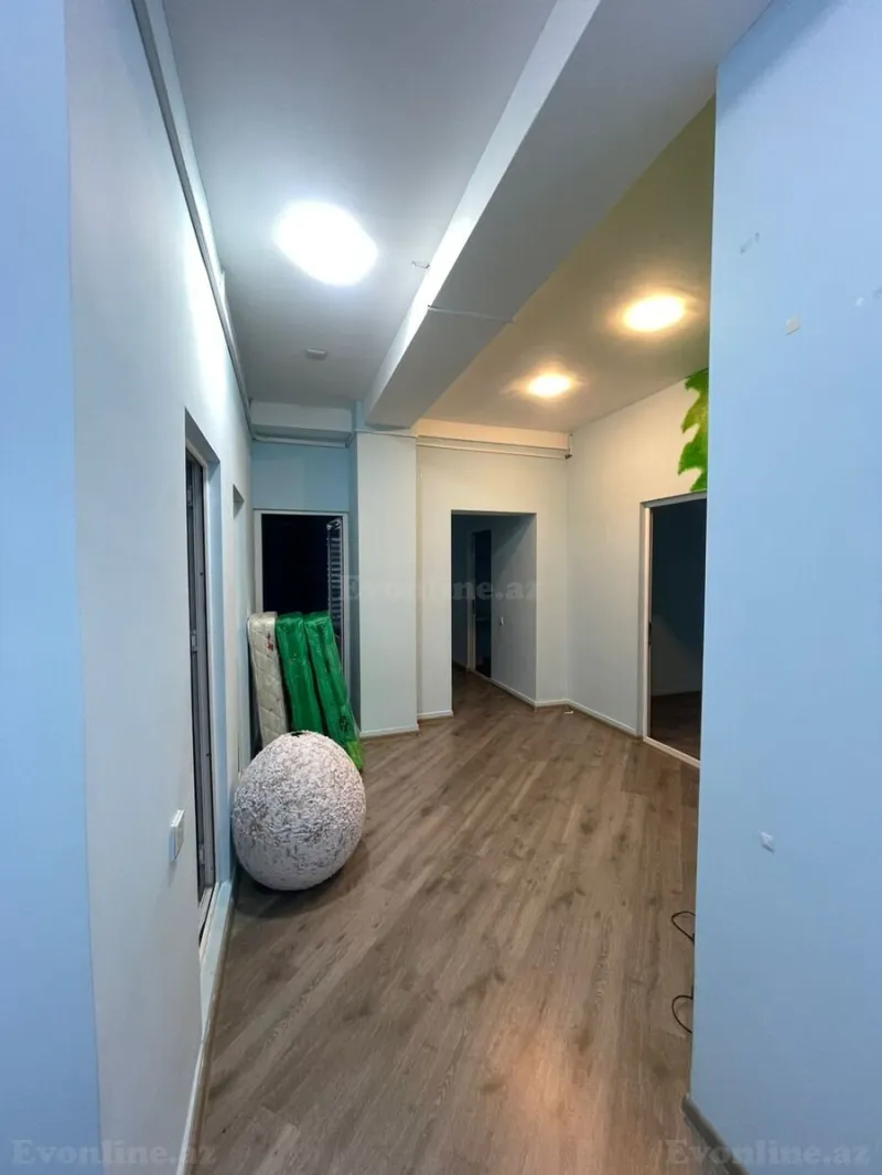 Kirayə verilir Ofis 230 m² İnşaatçılar m. - şəkil 23