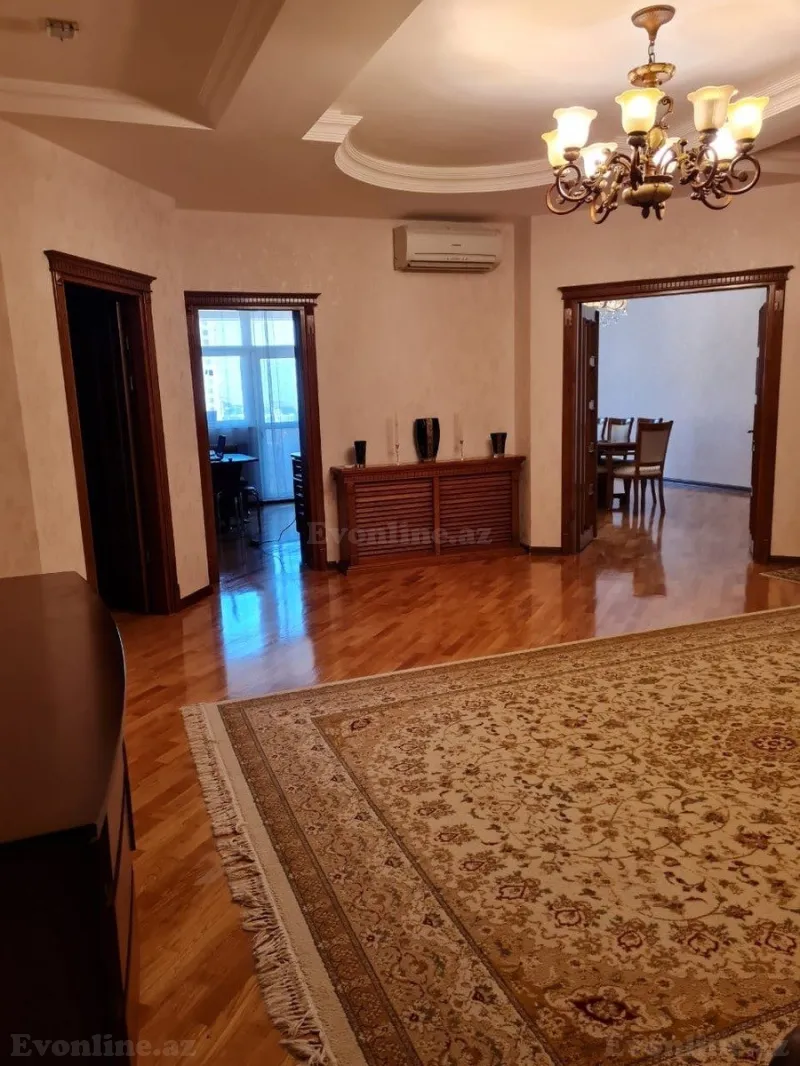 Satılır 4 otaqlı Mənzil Yeni tikili 145 m² İnşaatçılar m. - şəkil 2