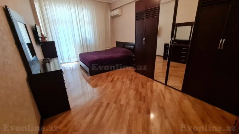 Satılır 4 otaqlı Mənzil Yeni tikili 145 m² İnşaatçılar m. - şəkil 4