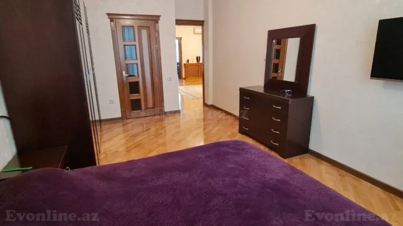 Satılır 4 otaqlı Mənzil Yeni tikili 145 m² İnşaatçılar m. - şəkil 6