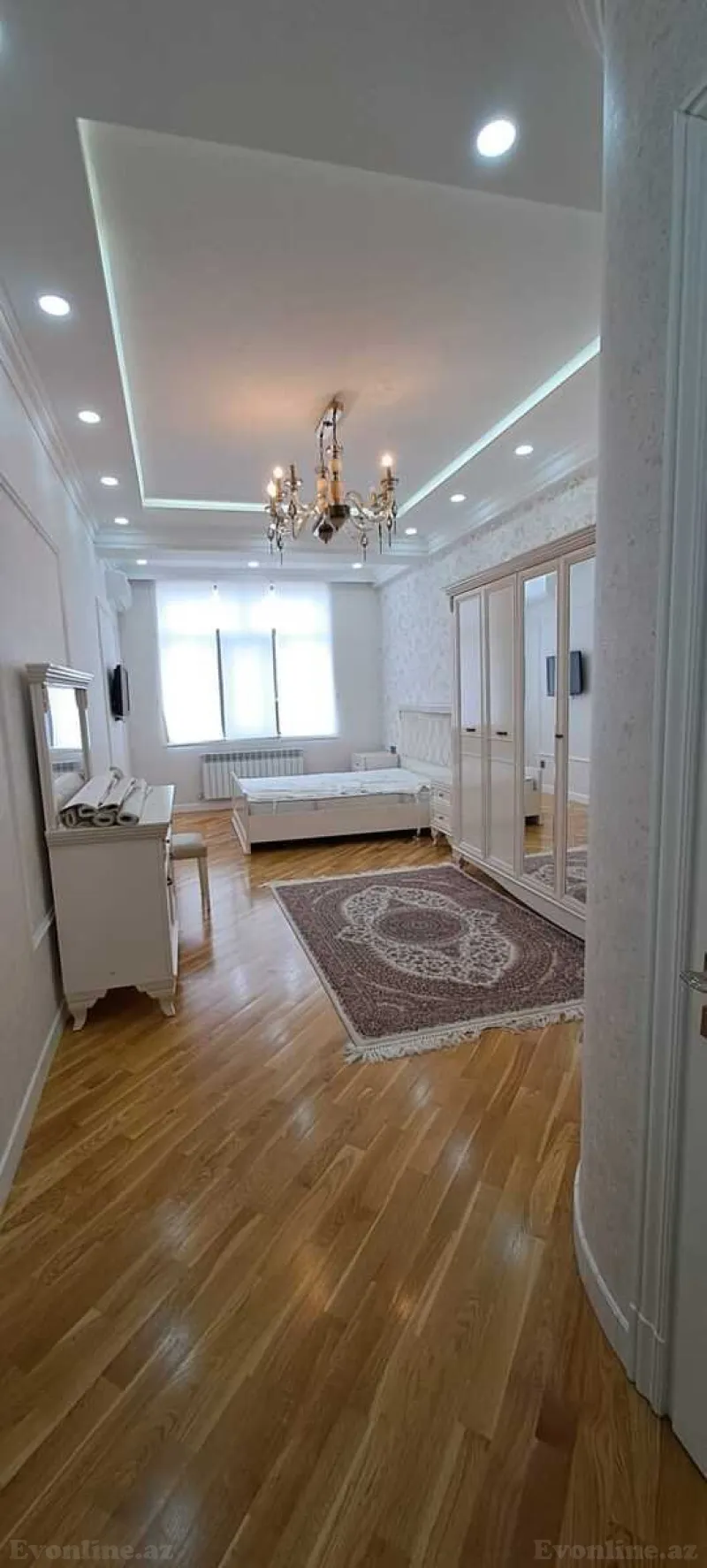 Kirayə verilir 3 otaqlı Mənzil Yeni tikili 160 m² Nərimanov r. - şəkil 6