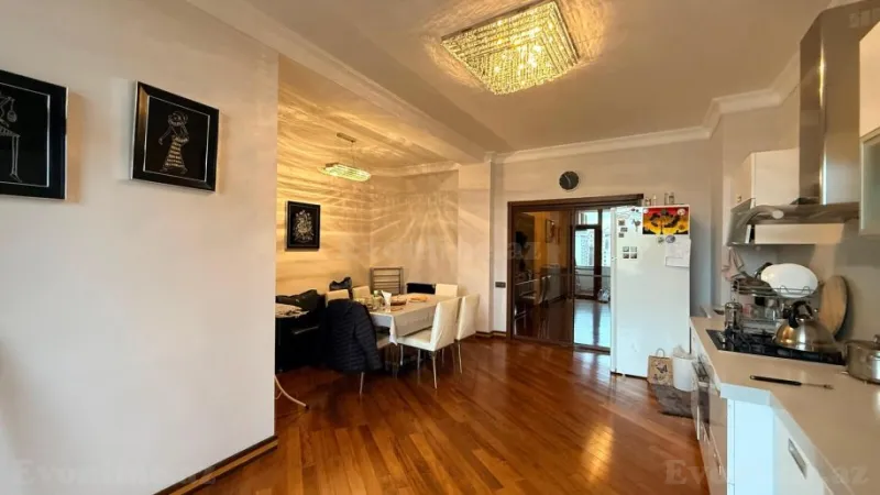 Satılır 4 otaqlı Mənzil Yeni tikili 220 m² 28 May m. - şəkil 16