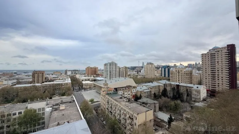 Satılır 4 otaqlı Mənzil Yeni tikili 220 m² 28 May m. - şəkil 23