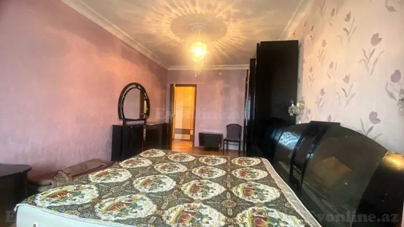 Satılır 4 otaqlı Mənzil Köhnə tikili 105 m² Yasamal - şəkil 4