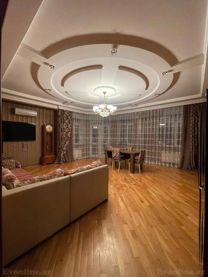 3 otaqlı Mənzil 145 m² Gənclik m. Kirayə verilir