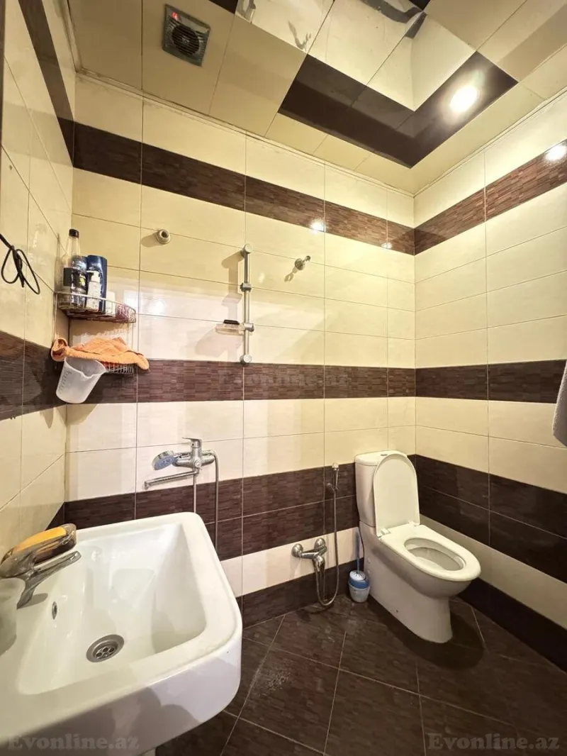 Kirayə verilir 3 otaqlı Mənzil Yeni tikili 145 m² Gənclik m. - şəkil 5