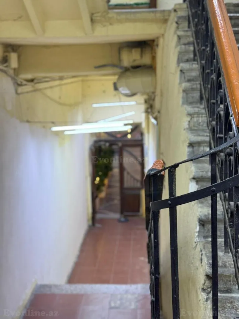 Kirayə verilir 1 otaqlı Mənzil Köhnə tikili 30 m² Sahil m. - şəkil 5