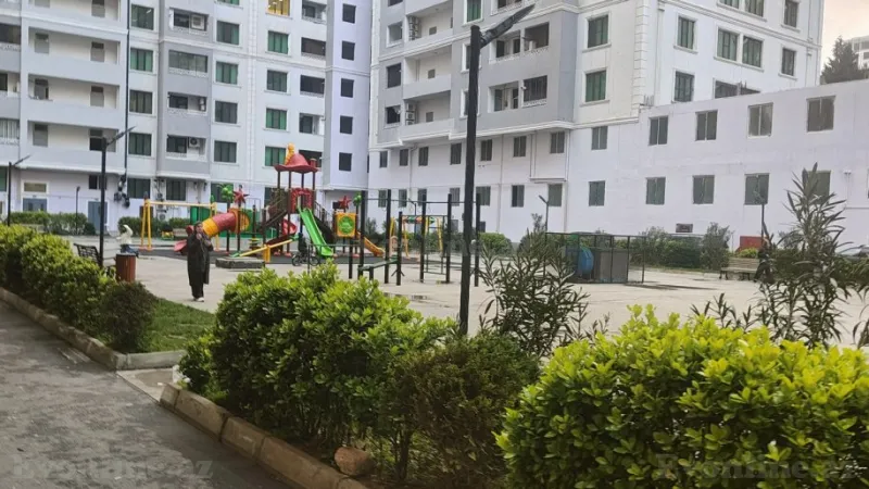 Satılır 4 otaqlı Mənzil Yeni tikili 172 m² Nəsimi r. - şəkil 3