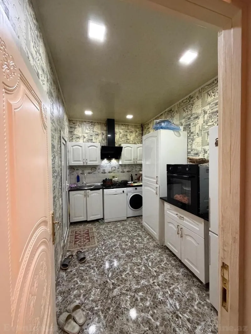 Satılır 3 otaqlı Mənzil Köhnə tikili 110 m² Keşlə - şəkil 4