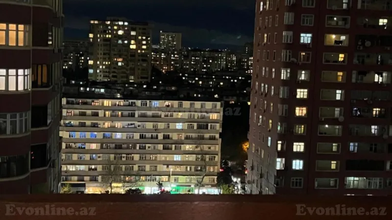 2 otaqlı Mənzil 65 m² 8-ci mikrorayon Satılır