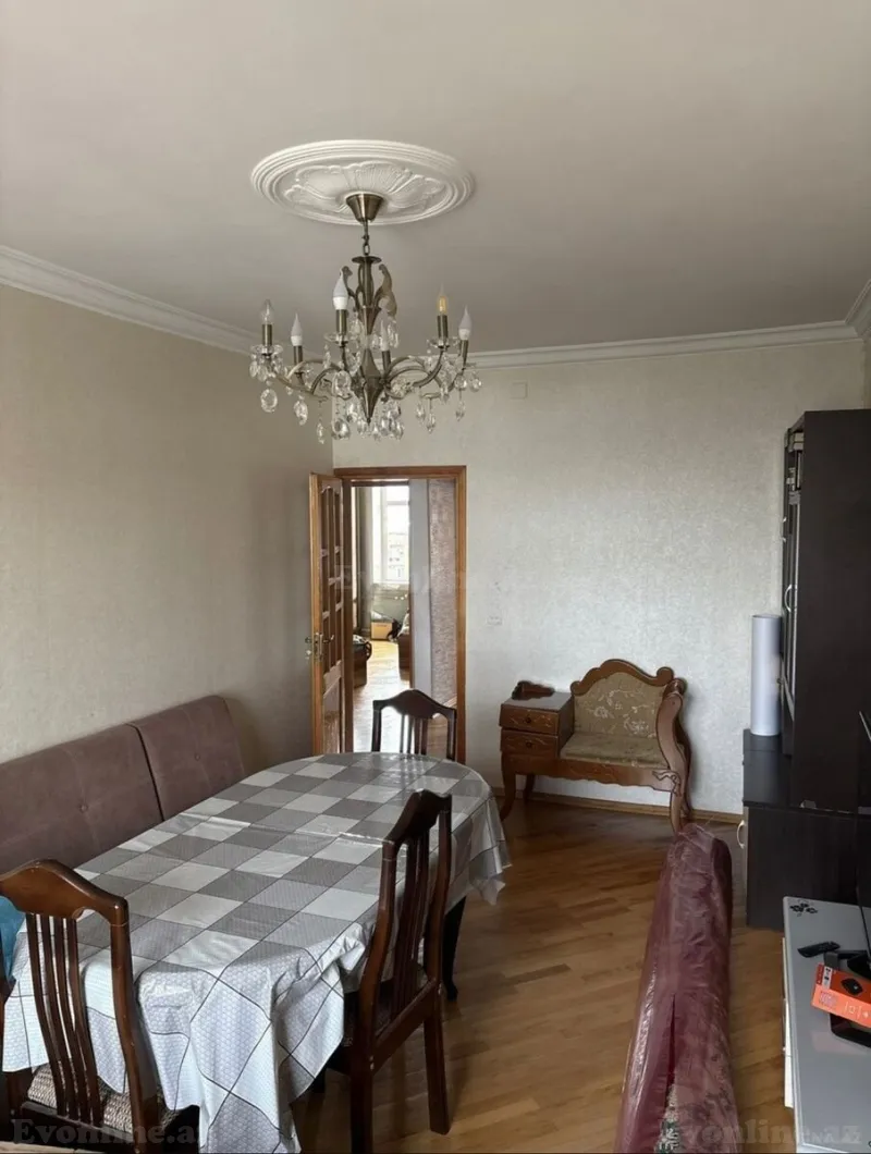 Satılır 5 otaqlı Mənzil Köhnə tikili 120 m² Əhmədli - şəkil 3