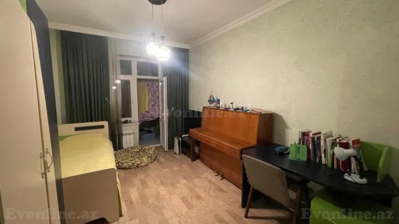 Satılır 4 otaqlı Mənzil Köhnə tikili 100 m² Xalqlar Dostluğu m. - şəkil 5