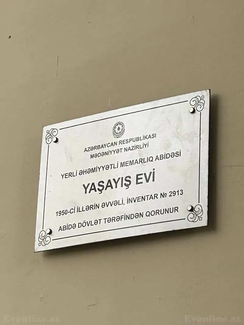 Satılır 5 otaqlı Mənzil Köhnə tikili 136.9 m² 28 May m. - şəkil 2