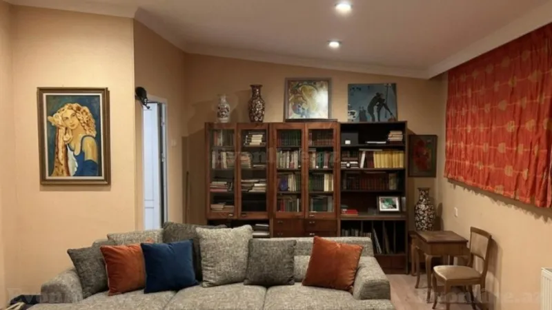 Satılır 5 otaqlı Mənzil Köhnə tikili 136.9 m² 28 May m. - şəkil 8