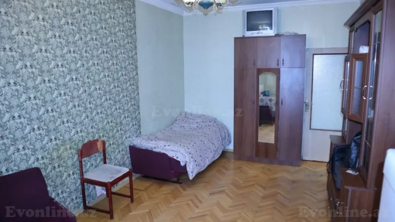 Satılır 2 otaqlı Mənzil Köhnə tikili 40 m² 1-ci mikrorayon - şəkil 3