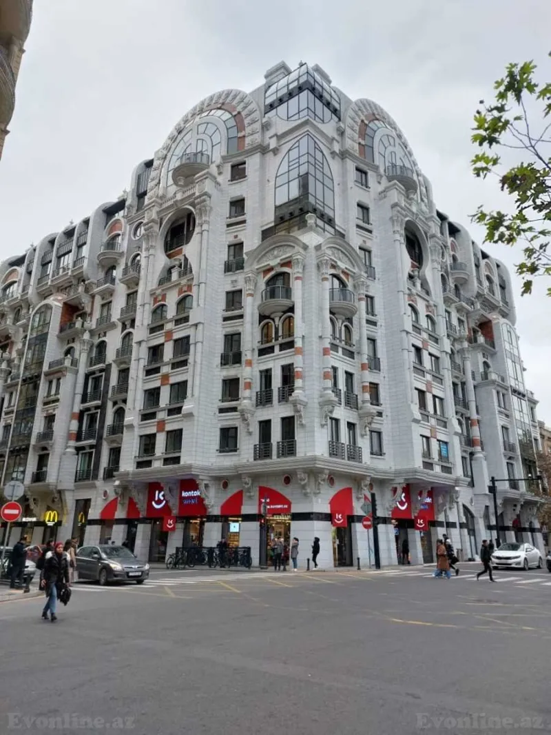 Satılır 4 otaqlı Mənzil Yeni tikili 246 m² Sahil m. - şəkil 3