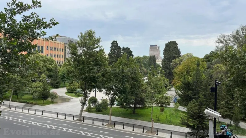 Satılır 4 otaqlı Mənzil Yeni tikili 246 m² Sahil m. - şəkil 8