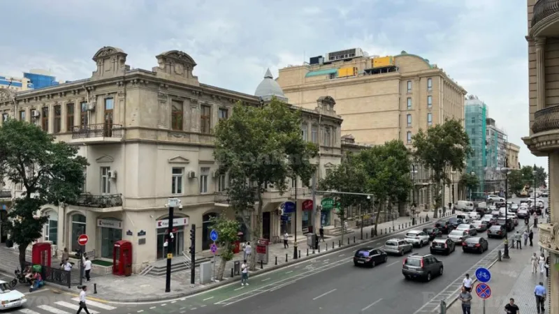 Satılır 4 otaqlı Mənzil Yeni tikili 246 m² Sahil m. - şəkil 9