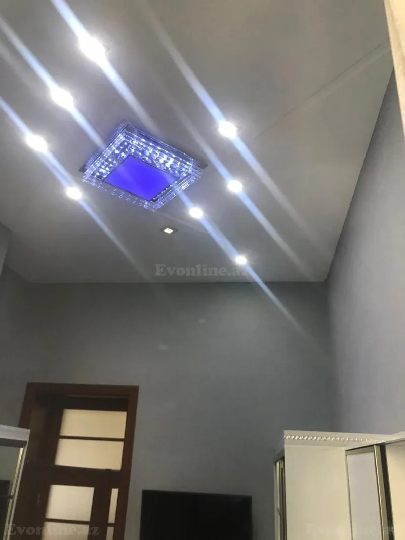 Satılır 4 otaqlı Mənzil Köhnə tikili 138 m² Sahil m. - şəkil 18