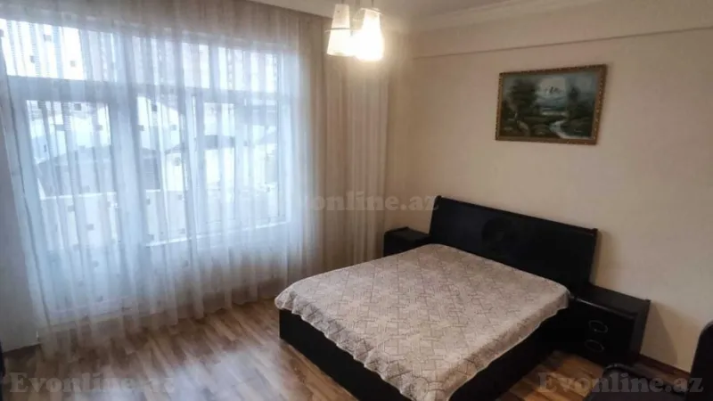 Kirayə verilir 3 otaqlı Mənzil Yeni tikili 110 m² Gənclik m. - şəkil 2
