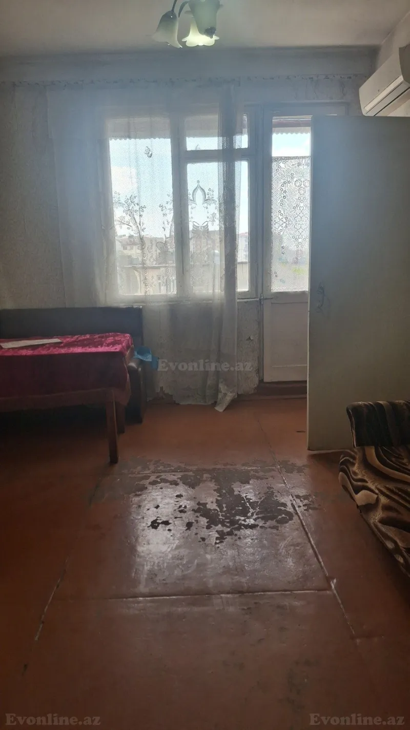 Satılır 1 otaqlı Mənzil Köhnə tikili 35 m² 4-cü mikrorayon - şəkil 5