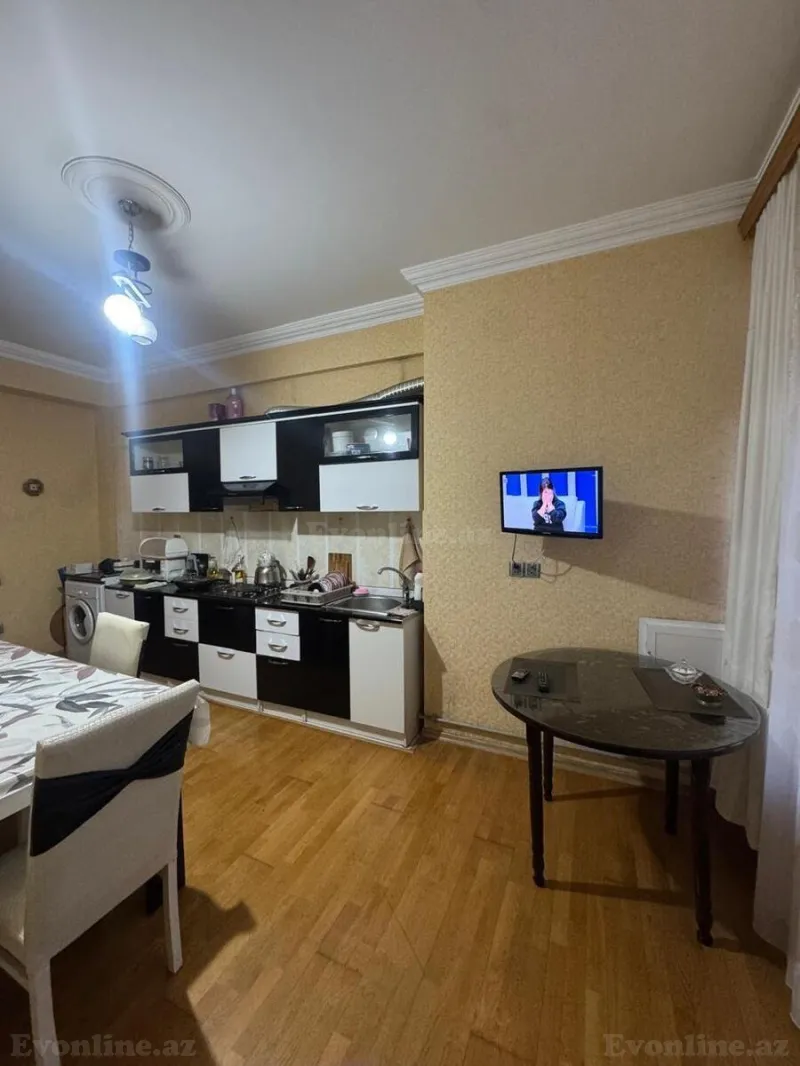 Kirayə verilir 3 otaqlı Mənzil Yeni tikili 130 m² Xətai m. - şəkil 6