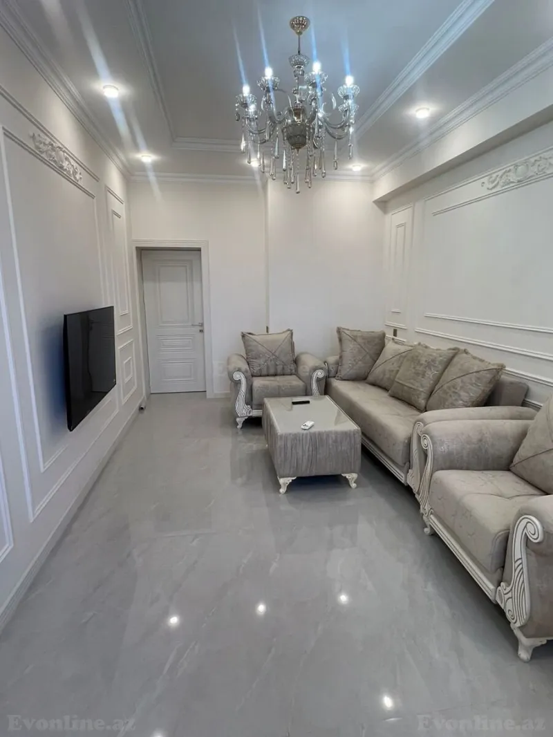 3 otaqlı Mənzil 78 m² 28 May m. Kirayə verilir