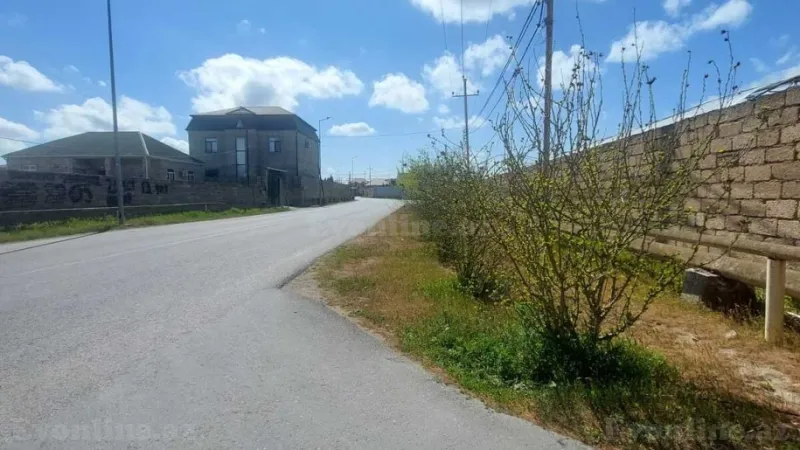 Torpaq Sabunçu r. Satılır