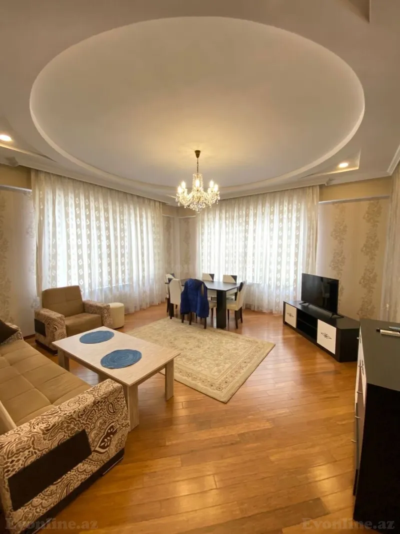 3 otaqlı Mənzil 120 m² Nəriman Nərimanov m. Kirayə verilir