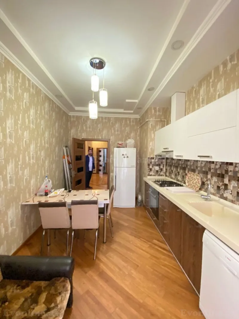 Kirayə verilir 3 otaqlı Mənzil Yeni tikili 120 m² Nəriman Nərimanov m. - şəkil 14