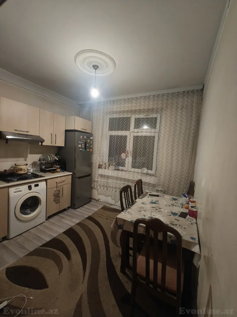 Satılır 2 otaqlı Mənzil Köhnə tikili 65 m² Bakıxanov - şəkil 3