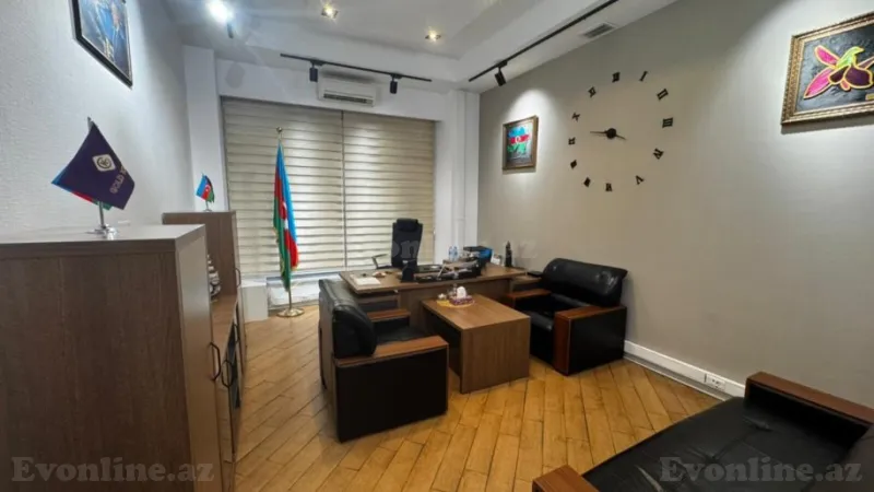 3 otaqlı Ofis 100 m² Xətai m. Kirayə verilir