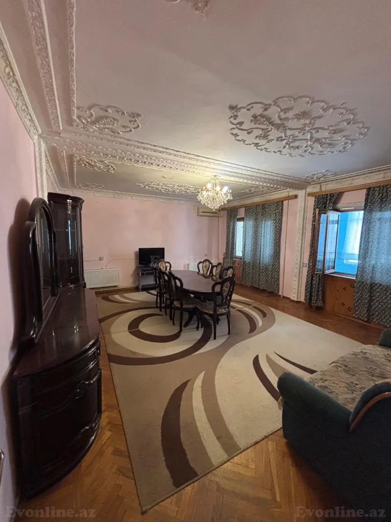 Kirayə verilir 4 otaqlı Mənzil Köhnə tikili 100 m² Q.Qarayev pr. - şəkil 3