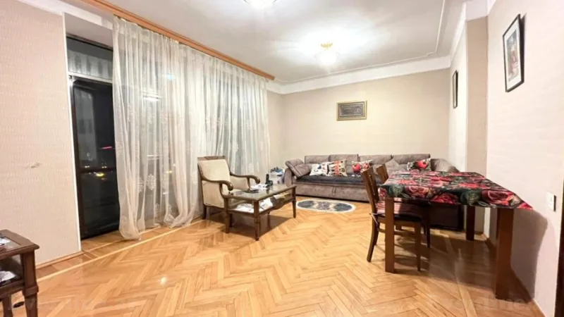 Satılır 3 otaqlı Mənzil Köhnə tikili 105 m² Gənclik m. - şəkil 2