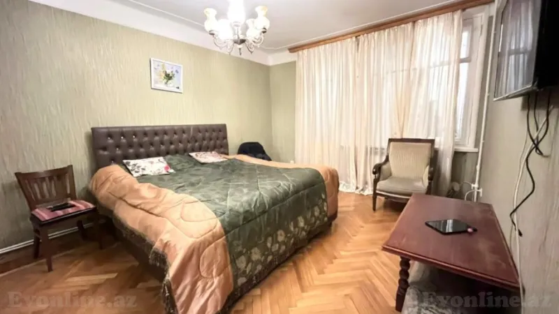 Satılır 3 otaqlı Mənzil Köhnə tikili 105 m² Gənclik m. - şəkil 3