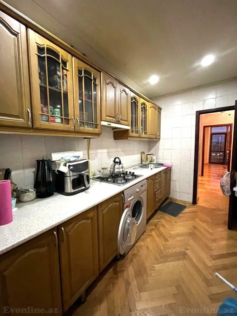 Satılır 3 otaqlı Mənzil Köhnə tikili 105 m² Gənclik m. - şəkil 10