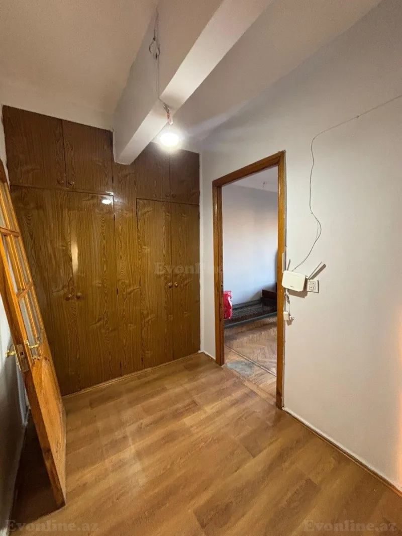 Kirayə verilir 2 otaqlı Mənzil Köhnə tikili 75 m² İnşaatçılar m. - şəkil 4