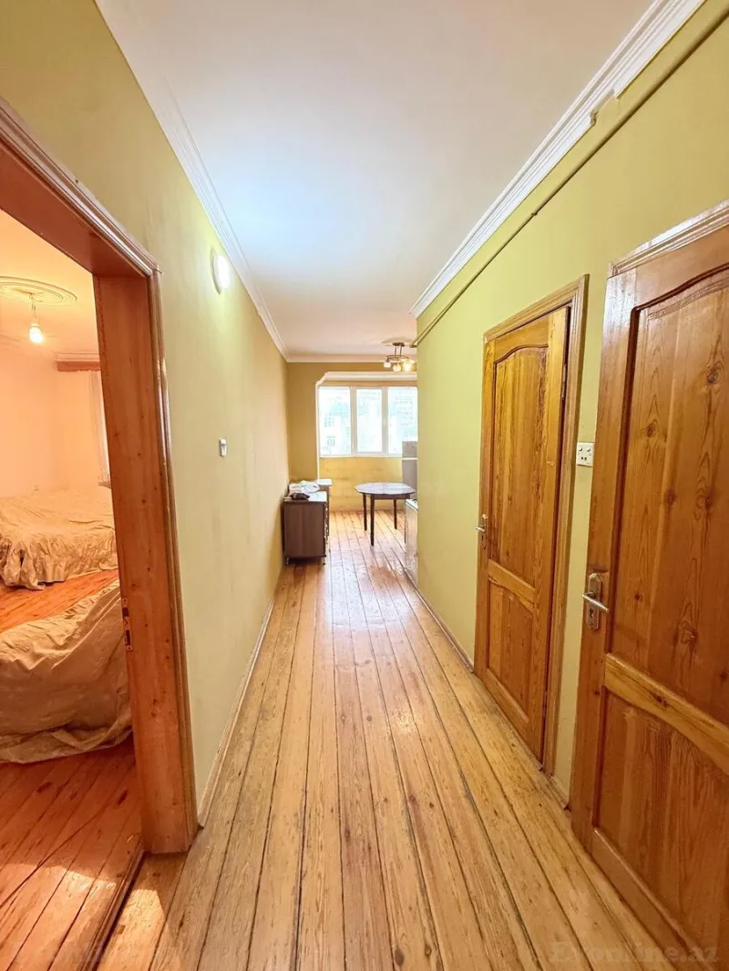 Satılır 3 otaqlı Mənzil Köhnə tikili 100 m² Xırdalan