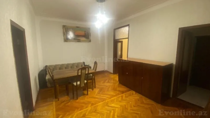 Kirayə verilir 3 otaqlı Mənzil Köhnə tikili 90 m² Nəsimi r.