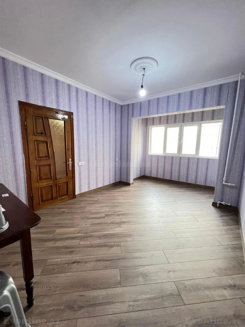 Satılır 4 otaqlı Mənzil Köhnə tikili 110 m² Yeni Yasamal - şəkil 3